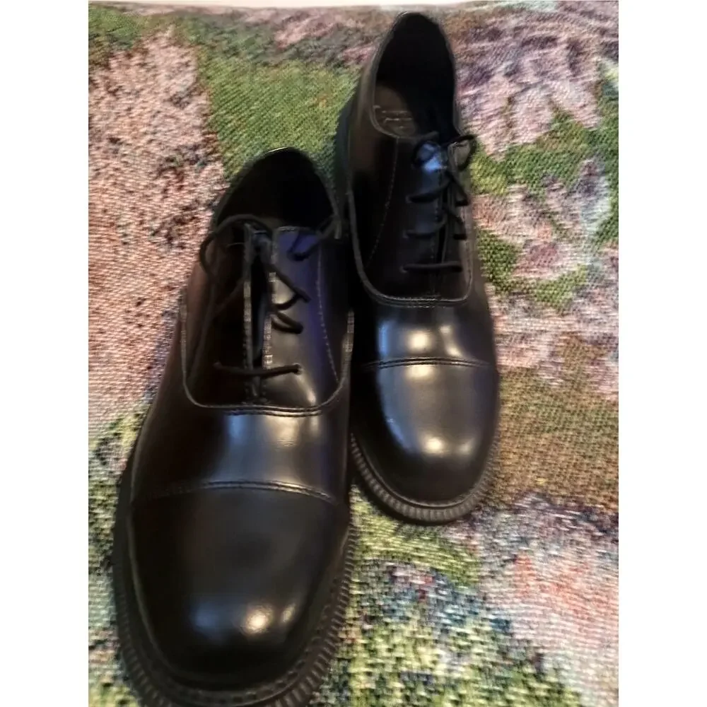 Preloved Women's Dr Marten's Black Leather 4 Eye Henrietta Oxfords - Size 7